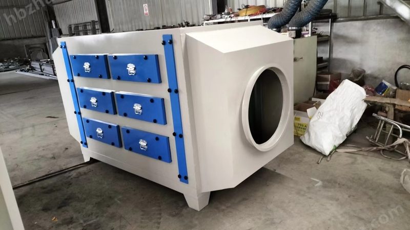 油烟净化器材质选择：不锈钢与铁的材质差异分析